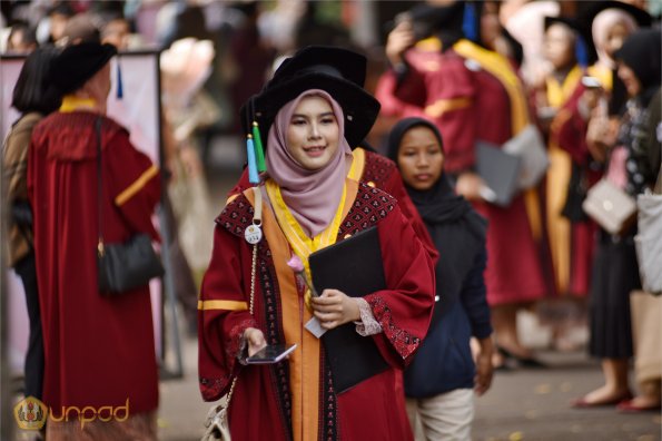 LIPUTAN WISUDA UNPAD GOL 1 TA 2023-2024 SESI V (93)