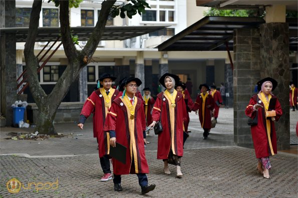 LIPUTAN WISUDA UNPAD GOL 1 TA 2023-2024 SESI V (94)