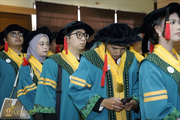 LIPUTAN WISUDA UNPAD GOL 1 TA 2023-2024 SESI VI (22)
