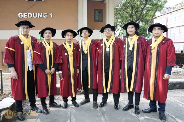 LIPUTAN WISUDA UNPAD GOL 1 TA 2023-2024 SESI VI (3)