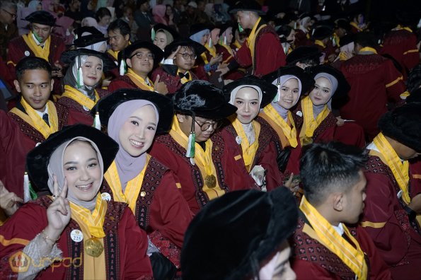 LIPUTAN WISUDA UNPAD GOL 1 TA 2023-2024 SESI VI (52)