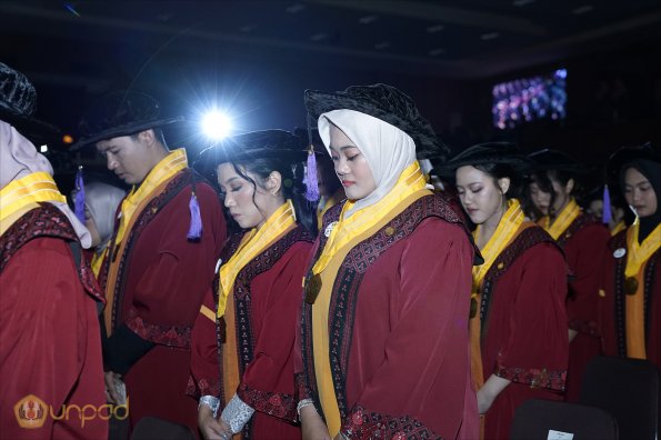 LIPUTAN WISUDA UNPAD GOL 1 TA 2023-2024 SESI VI (56)