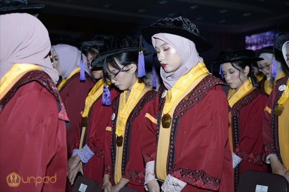 LIPUTAN WISUDA UNPAD GOL 1 TA 2023-2024 SESI VI (57)