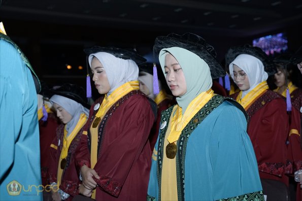 LIPUTAN WISUDA UNPAD GOL 1 TA 2023-2024 SESI VI (59)