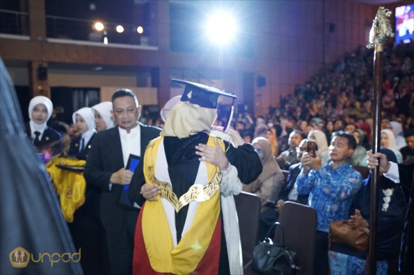 LIPUTAN WISUDA UNPAD GOL 1 TA 2023-2024 SESI VI (65)