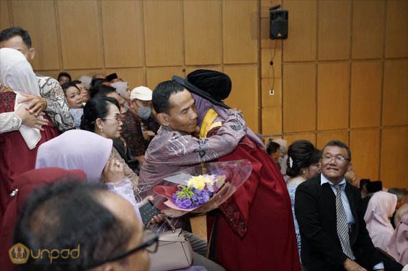 LIPUTAN WISUDA UNPAD GOL 1 TA 2023-2024 SESI VI (69)