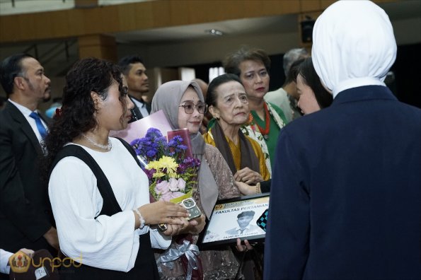 LIPUTAN WISUDA UNPAD GOL 1 TA 2023-2024 SESI VI (70)