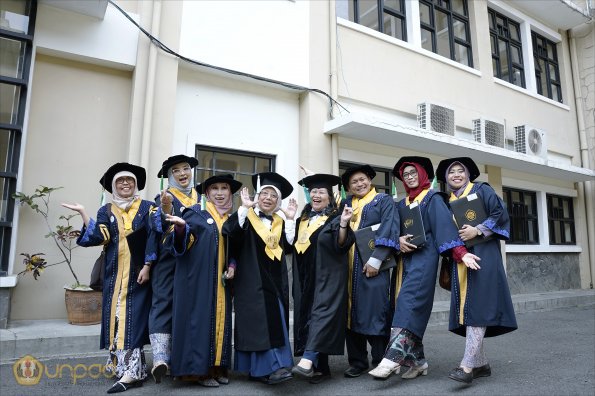 LIPUTAN WISUDA UNPAD GOL 1 TA 2023-2024 SESI VI (75)
