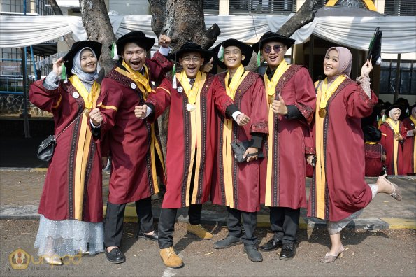 LIPUTAN WISUDA UNPAD GOL 1 TA 2023-2024 SESI VI (9)
