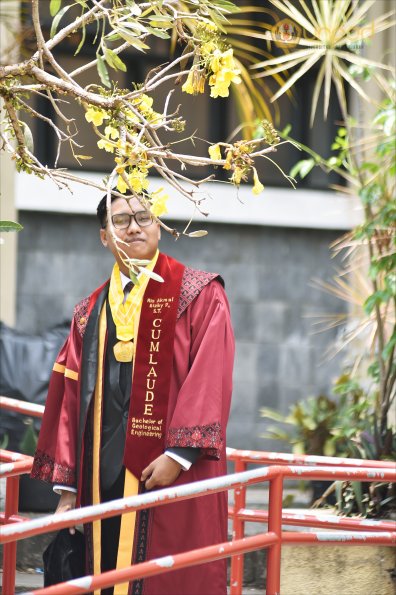 LIPUTAN WISUDA UNPAD GOL 1 TA 2023-2024 SESI VI (93)