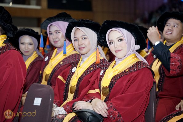 LIPUTAN WISUDA UNPAD GOL 1 TA 2023-2024 SESI VII (101)