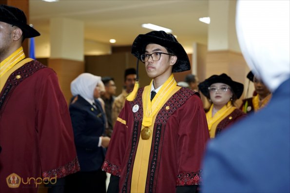 LIPUTAN WISUDA UNPAD GOL 1 TA 2023-2024 SESI VII (108)