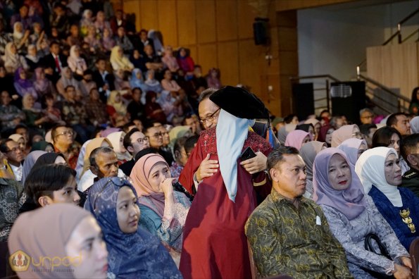 LIPUTAN WISUDA UNPAD GOL 1 TA 2023-2024 SESI VII (30)