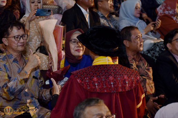 LIPUTAN WISUDA UNPAD GOL 1 TA 2023-2024 SESI VII (45)