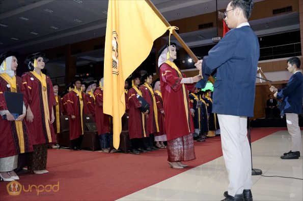 LIPUTAN WISUDA UNPAD GOL 1 TA 2023-2024 SESI VII (46)
