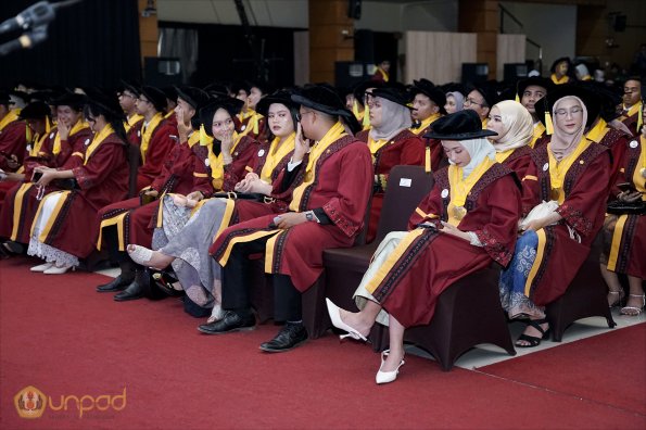 LIPUTAN WISUDA UNPAD GOL 1 TA 2023-2024 SESI VII (63)
