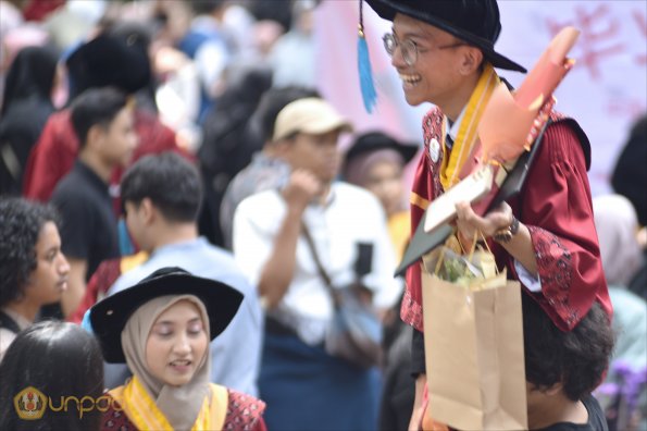 LIPUTAN WISUDA UNPAD GOL 1 TA 2023-2024 SESI VIII (108)