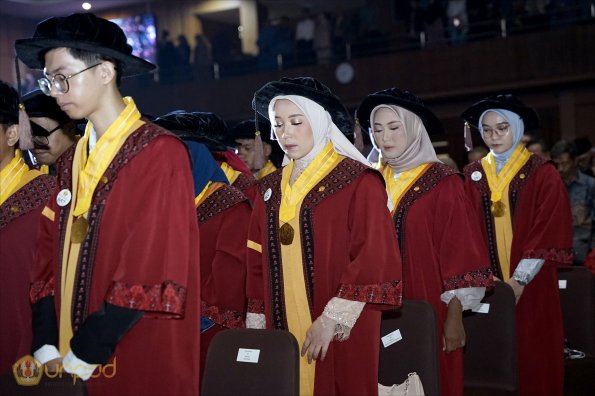 LIPUTAN WISUDA UNPAD GOL 1 TA 2023-2024 SESI VIII (78)