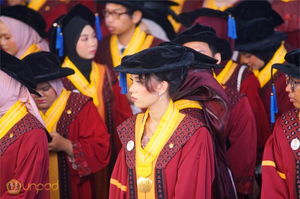 LIPUTAN WISUDA UNPAD GEL I TA 2024-2025 SESI II (107)