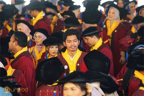 LIPUTAN WISUDA UNPAD GEL I TA 2024-2025 SESI II (109)