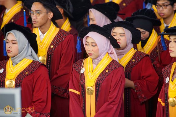 LIPUTAN WISUDA UNPAD GEL I TA 2024-2025 SESI II (113)