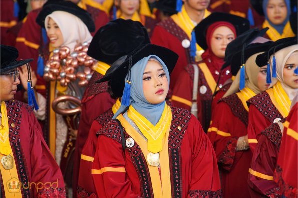 LIPUTAN WISUDA UNPAD GEL I TA 2024-2025 SESI II (115)