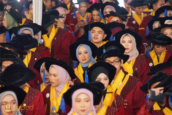 LIPUTAN WISUDA UNPAD GEL I TA 2024-2025 SESI II (116)