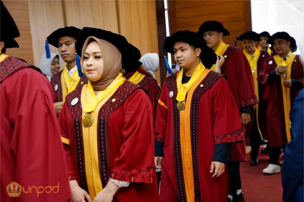 LIPUTAN WISUDA UNPAD GEL I TA 2024-2025 SESI II (129)