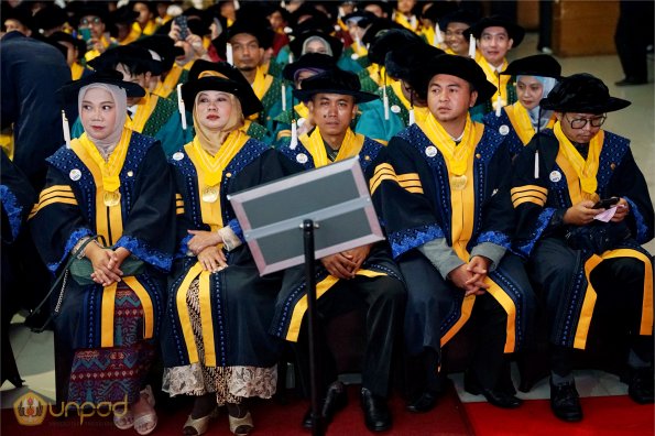 LIPUTAN WISUDA UNPAD GEL I TA 2024-2025 SESI II (143)