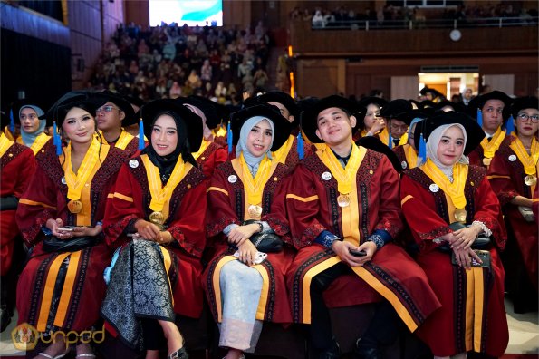 LIPUTAN WISUDA UNPAD GEL I TA 2024-2025 SESI II (152)