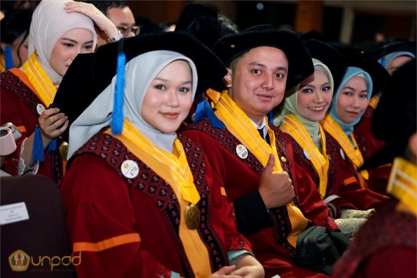 LIPUTAN WISUDA UNPAD GEL I TA 2024-2025 SESI II (154)