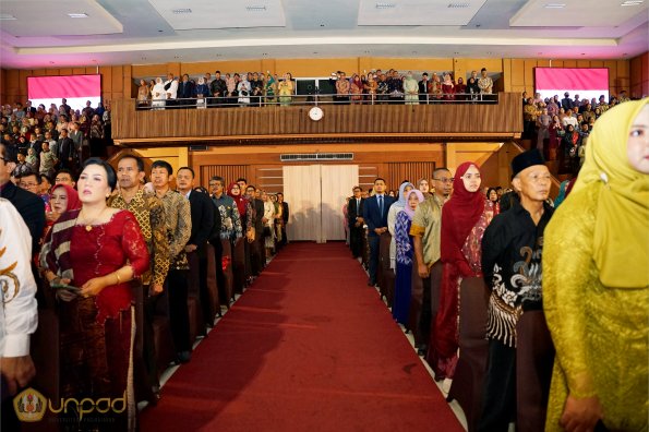 LIPUTAN WISUDA UNPAD GEL I TA 2024-2025 SESI II (160)