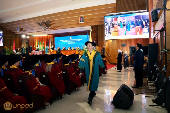 LIPUTAN WISUDA UNPAD GEL I TA 2024-2025 SESI II (161)