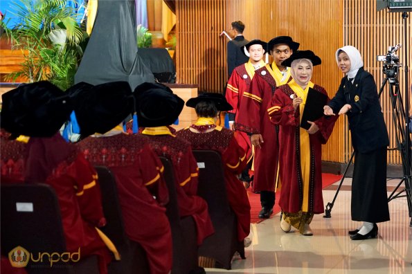 LIPUTAN WISUDA UNPAD GEL I TA 2024-2025 SESI II (165)