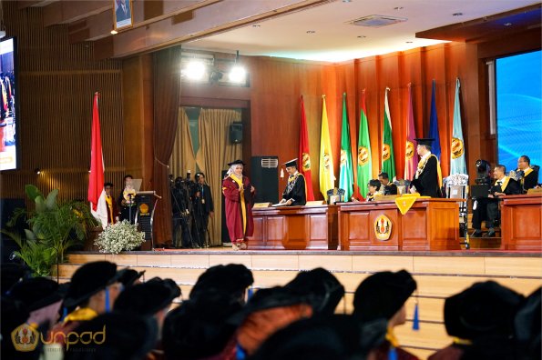 LIPUTAN WISUDA UNPAD GEL I TA 2024-2025 SESI II (169)