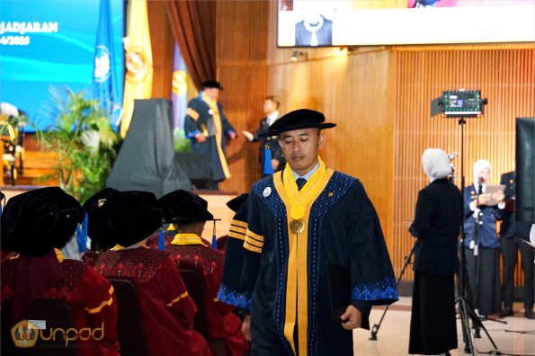 LIPUTAN WISUDA UNPAD GEL I TA 2024-2025 SESI II (175)