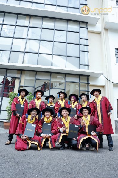 LIPUTAN WISUDA UNPAD GEL I TA 2024-2025 SESI II (191)