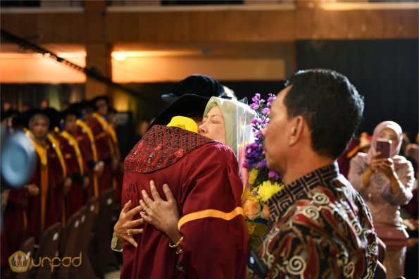 LIPUTAN WISUDA UNPAD GEL I TA 2024-2025 SESI II (28)