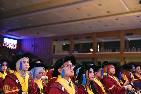 LIPUTAN WISUDA UNPAD GEL I TA 2024-2025 SESI II (30)