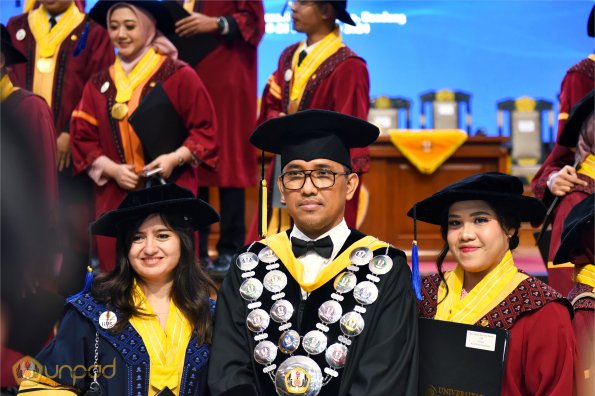 LIPUTAN WISUDA UNPAD GEL I TA 2024-2025 SESI II (50)