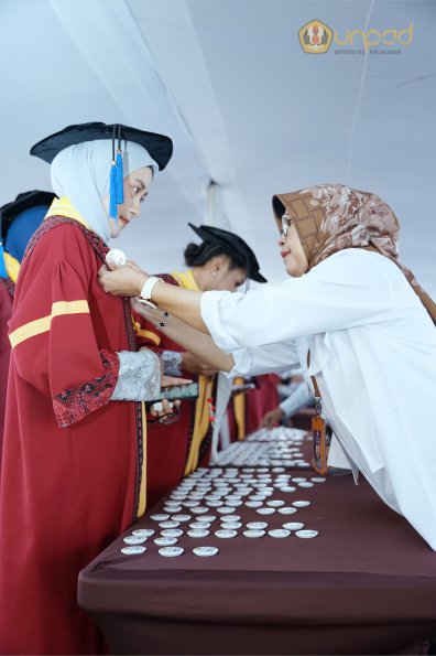 LIPUTAN WISUDA UNPAD GEL I TA 2024-2025 SESI II (88)