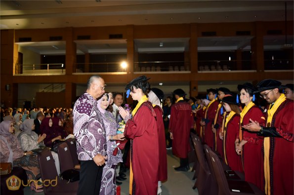 LIPUTAN WISUDA UNPAD GEL I TA 2024-2025 SESI II (9)