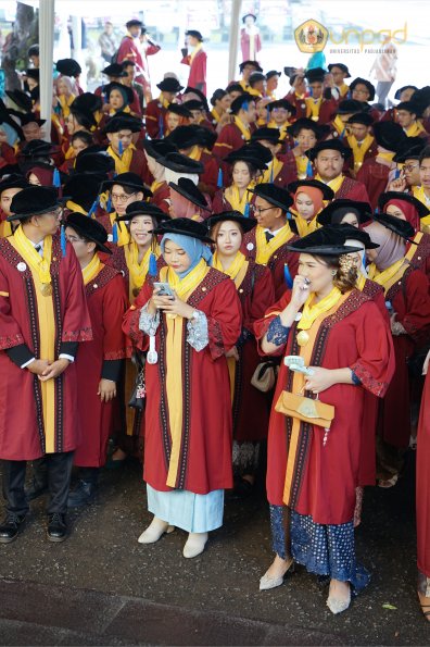 LIPUTAN WISUDA UNPAD GEL I TA 2024-2025 SESI II (95)