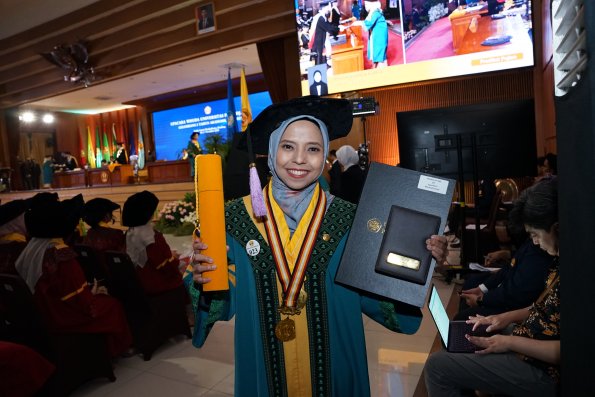 LIPUTAN WISUDA UNPAD GEL I TA 2024-2025 SESI III  (120)