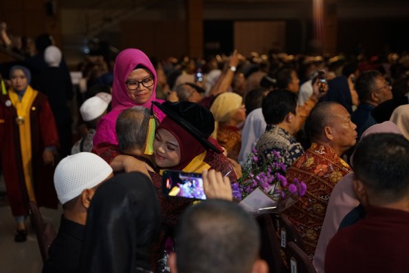 LIPUTAN WISUDA UNPAD GEL I TA 2024-2025 SESI III  (129)