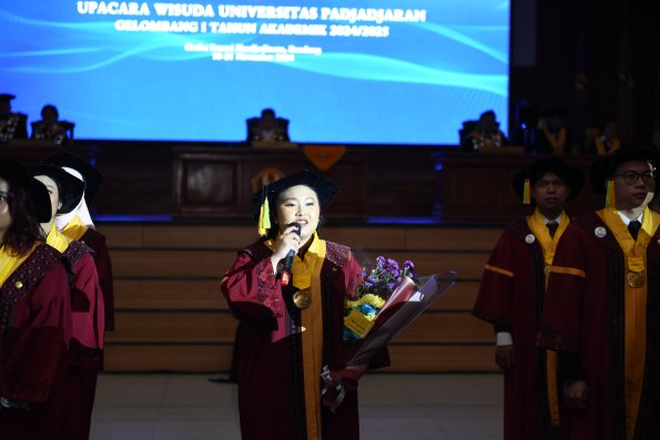 LIPUTAN WISUDA UNPAD GEL I TA 2024-2025 SESI III  (14)