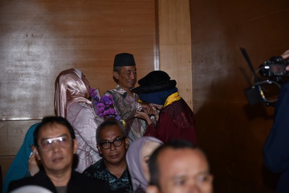 LIPUTAN WISUDA UNPAD GEL I TA 2024-2025 SESI III  (4)