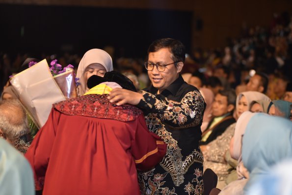 LIPUTAN WISUDA UNPAD GEL I TA 2024-2025 SESI III  (45)