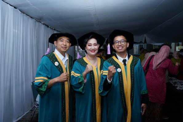 LIPUTAN WISUDA UNPAD GEL I TA 2024-2025 SESI III  (63)