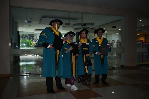 LIPUTAN WISUDA UNPAD GEL I TA 2024-2025 SESI IV (11)